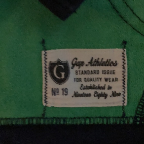 Adorable boys gap matching fall outfit. - Picture 3 of 6